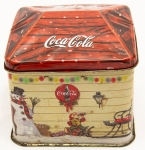 Vela Natalina Promocional da Coca-Cola. Embalagem com 9,5x9,5x8,5 cm. Perfumada.