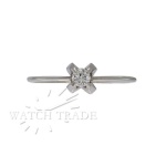 ANEL SOLITÁRIO DE DIAMANTE EM OURO BRANCO 18K (0.750). ARMAÇÃO EM OURO BRANCO 18K (0.750), PESA 1,9g. PEDRA: DIAMANTE NATURAL DE 13 PONTOS (0.13 QUILATE), LAPIDAÇÃO BRILHANTE, ARO 20. GARANTIA DE AUTENTICIDADE. PAGAMENTO PODE SER FEITO EM ATÉ 12X NOS CARTÕES DE CRÉDITO COM CUSTO OPERACIONAL DE 13% DO VALOR TOTAL DA ARREMATAÇÃO. OS LANCES SÃO IRREVOGÁVEIS E IRRETRATÁVEIS. RETIRE SUAS DÚVIDAS ENTRANDO EM CONTATO PELO NOSSO WHATSAPP (51) 98118-7815.