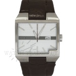 RELÓGIO ARMANI EXCHANGE REF. AX2023. CAIXA EM AÇO INOXIDÁVEL, ASSINADA ARMANI EXCHANGE. MEDE 49x43mm. VIDRO EM CRISTAL MINERAL. COROA EM AÇO INOXIDÁVEL, ASSINADA ARMANI EXCHANGE. MÁQUINA QUARTZ. PULSEIRA EM COURO, ASSINADA ARMANI EXCHANGE. FECHO EM AÇO INOXIDÁVEL, ASSINADA ARMANI EXCHANGE.  RELÓGIO FUNCIONANDO, PORÉM NÃO REVISADO. GARANTIA DE AUTENTICIDADE. PAGAMENTO PODE SER FEITO EM ATÉ 12X NOS CARTÕES DE CRÉDITO COM CUSTO OPERACIONAL DE 13% DO VALOR TOTAL DA ARREMATAÇÃO. OS LANCES SÃO IRREVOGÁVEIS E IRRETRATÁVEIS. RETIRE SUAS DÚVIDAS ENTRANDO EM CONTATO PELO NOSSO WHATSAPP (51) 98118-7815.