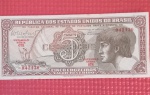 Cedula - Brasil !! valor de 5 Cruzeiros  tipo indio !! Flor de estamnpa !! serie 078 !! valor estimativa de mercado - 40,00 Reais !! muito abixo de mercado