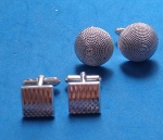 Colecionismo- 2 pares de abotuaduras , peças diferentes e muito novas !!!  !!!   !!! 