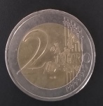 Moeda- valor de 2 Euros  !!  - peça Comemorativa !! ano de 2001 !! data escassa !! bom  valor de mercado  !! acervo de colecionador