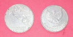 2 Moedas ; Aluminio epoca de material escasso !! Cavalo voador Italia ao de 1949 !! E aguia da Indonesia ano de 2008  !!  !!