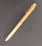 Caneta- marca Sheaffer !! bico de penna !! foleada a ouro 23K made in USA !! muito bem conservada !! acervo de colecionador !!