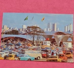 Postal  - Imagem de caxias do Sul !! decada de 1970 !!vista dos  Pavilhoes da festa da Uva !!! visao tirada do estacionamento !!