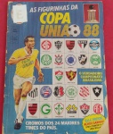 Colecionismo- Album de figurinhas Copa união ( Brasileiro de 1988) !! Praticamente completo falta apenas 9 figurinhas ... Bom para completar ou retirar figurinhas para completar o seu... !! Peça para colecinador !!