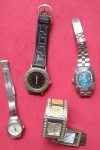 5 Relógios para consertos ou retirada de peças !! Todos modelos diferentes !! 
