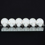 PORCELANA, seis (6) xícaras para café, ornamentação floral policromada, frisos a ouro, manufatura RENNER(Porto Alegre, RS, fundada em 1942; em 1998 foi vendida para a Vista Alegre de Portugal; em 1999 mudou a razãosocial para Vista Alegre do Brasil), sinais de uso, vide foto.