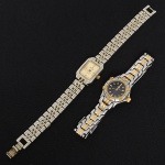 RELÓGIOS, dois (2) de pulso da marca BULOVA (Joseph Bulova Company, relojoaria fundada em 1875 peloimigrante da Tchecoslováquia Joseph Bulova na cidade de New York, USA; em 1912 inaugurou a sua fabrica em Bielna Suíça; em 1923 virou Bulova Watch Company; em 1979 tornou-se parte da Loews Corporation; em 2007 foi vendidopara a Citizen; atualmente no Brasil são distribuídos pela Magnum Relógios), sendo: 1 com mostrador azul, possuicalendário, modelo MARINE STAR 200m, movimento quartz, caixa e pulseira em aço com detalhes dourado, medindo25 mm; 1 com mostrador branco e algarismos arábicos, modelo 9801, movimento quartz, caixa e pulseira em aço,medindo 25 x 19 mm, ambos usados, não testados e sem garantia, possivelmente demandam bateria, vide foto.