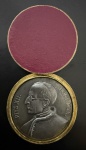 Medalha Comemorativa, XXXVI Congresso Eucarístico Internacional - Papa Pius XII, Data Rio de Janeiro 1955, Bronze Prateado, no Estojo, Flor de Cunho.