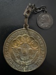 Medalha Comemorativa, EMFA - Comissão Desportiva Militar do Brasil, Acompanha medalhinha Papa Paulo VI - Ano Santo 1975 , Bronze, Muito Bem Conservada.