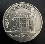 Medalha Tiradentes, Homenagem da Assembleia Legislativa, Prata, Peso 28 g, Diâmetro 37 mm, Muito Bem Conservada.
