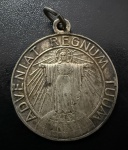 Medalha Comemorativa, Externato São José - Rio de Janeiro, não Datada, Prata, com Olhal, Diâmetro 32 mm, Peso 10 g , Muito Bem Conservada.