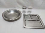 Lote diverso em aço inox, composto de pãozeira, petisqueira, etc. Medindo a pãozeira 22cm x 4cm de altura.