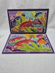 Par de quadros decorativos em tecido com pintura de peixes. Medindo 43cm x 27cm.