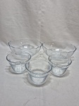 Lote de 2 bowls e 3 cumbucas em vidro temperado. Medindo o maior 17,5cm x 7cm de altura.