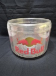 Balde de gelo em acrílico incolor com propaganda do Red Bull. Medindo 27,5cm x 21cm de altura.