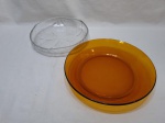 Lote de 2 travessas redondas em vidro. Medindo a duralex 28,5cm x 5cm de altura.