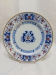 Antigo prato decorativo em porcelana floral Milton & Hollins, século XIX. Medindo 24,5cm de diâmetro.