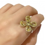 Lindo anel Flor em Ouro Branco 18kt com Greengold (verde), Medida:16 - Peso: 6,80Gr