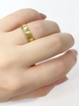 Anel em Ouro Amarelo 18Kt com detalhes em Brilhantes  - Peso:3,90Gr - Medida:15