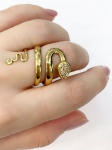Lindo  anel em Ouro amarelo 18Kt "Cobra" com detalhes em Brilhantes - Peso:6,90Gr - Medida:15