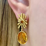 Lindo Brinco em Ouro Amarelo 18Kt Com Citrino do Rio Grande,  Medida:3,50Cm de Comprimento - Peso:9,60GR