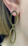Brinco em Ouro Amarelo 18kt em Formato oval, com 5,0Cm de comprimento - Peso:3,0Gr