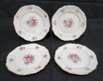 C.T. TIELSCH WAZBRZYCH - CONJUNTO COM QUATRO PRATOS DE SOBREMESA EM PORCELANA POLONESA COM DECORAÇÃO FLORAL.  DOIS COM BICADO. MEDINDO 19.5 CM