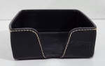 H. STERN - ORGANIZADOR DE MESA EM COURO. NUNCA USADO. MEDINDO 5 X 12 X 12 CM