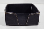 H. STERN - ORGANIZADOR DE MESA EM COURO. NUNCA USADO. MEDINDO 5 X 12 X 12 CM