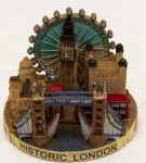 Souvenir Miniatura em Resina Monumentos de Londres. 3cm diâmetro, 9cm altura, 260g. Oportunidade.