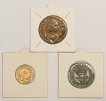Numismática. Curiosidades. 3 peças.