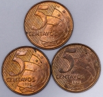 Numismática, Lote com 3 moedas de 5 centavos. 1998. Flor de cunho. 