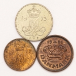 Numismática, Dinamarca. Lote com 5-10-25 Ore 1977-1973-1991.