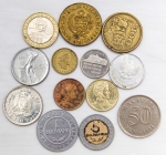 Numismática. Lote miscelânea de 13 moedas estrangeiras diversas. Vide foto.