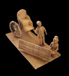 Grande grupo escultórico oriental de cenas típicas e carruagem, confeccionado em material sintético não identificado. Medida 13,5x6cm. Apresenta pequenas perdas.