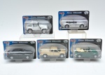 MAISTO - Coleção Free Wheels, contendo 5 miniaturas de carros em metal e plastico rígido sendo: 1 BMW Z8, 1 Chevrolet Silverado, 1 Jeep Rubicon, 1 Audi A4 e 1 VW 1303 Cabriole. Todos lacrados. 12x6x6 cm (media).