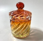 BACCARAT-FRANÇA SÉC XIX - CAIXA PORTA JOIAS , LAPIDAÇÃO BAMBOO TOURS, COM MARCAS DE USO NA PARTE INTERNA DA TAMPA.  REPRODUZIDO NO CATALOGO DA BACCARAT. MEDIDAS: 11,5 CM