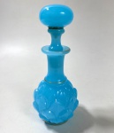 OPALINA BACCARAT-FRANÇA SÉC XIX - RARO PERFUMEIRO EM OPALINA BACCARAT AZUL DECORAÇÃO ABACAXI . MEDIDAS: 15,5 CM