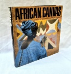 African Canvas - Rizzoli N.Y., tecidos e padrões africanos medindo 29 cm por 29 cm e com 204 paginas.