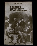 livro - O Partido Republicano na Propaganda 1872-1889 - Célio Debes - São Paulo - 1975 - 151 p. - dedicatória do autor na primeira folha - brochura com capa e miolo com marcas do tempo - (21x14)cm.