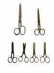 Lote de 6 tesouras antigas, incluindo modelos de alfaiate, em metal e diferentes tamanhos, no estado. -dim- maior 18c menor 9c
