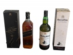 Whisky Black label e Black&White lacrados, acompanha caixas