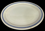 Travessa de porcelana polonesa P.U.S.E.W.I.O. do século XX, com filetes marrom e azul cobalto. Marcas do tempo. -dim- 35x27x3