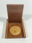 Colecionismo - Medalha Comemorativa do 50 anos do S.S.P.M na cor dourada, entregue CMG(Ref) Teixeira - dim - 6 cm de diâmetro