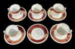 Jogo de 5 xícaras de café e 6 pires, Porcelana Real, com rica decoração em vinho e ouro. Aparelho de porcelana brasileira da metade do século XX. Marcas do tempo. -dim- 10,5d pires 5,5d x 5,5a xícara