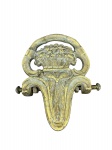 Florão antigo produzido em bronze com rica ornamentação em estilo rococó e motivo floral, provavelmente ornamento de móvel , marcas do tempo  -dim- 11x14