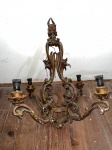 Lustre produzido em  ferro com 4 entradas , patina do tempo -dim-65dx70a