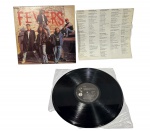 LP The Fevers - Fevers 82 (1982) EMI, Brasil, Rock/Pós Jovem Guarda, com encarte original contendo letras. Condição de item usado e colecionável.